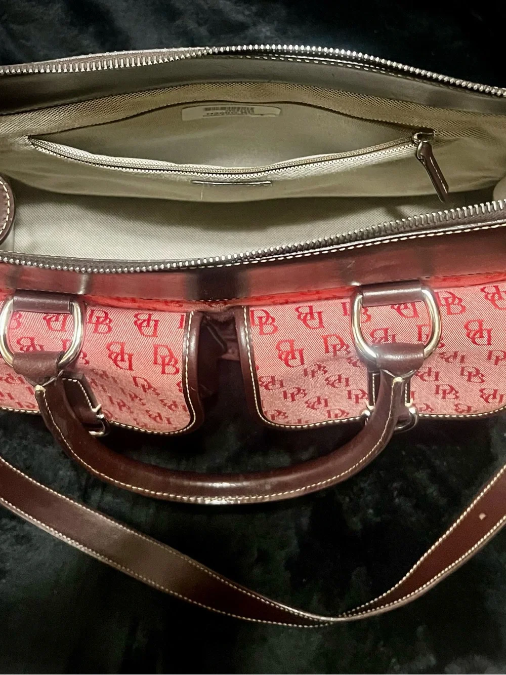 Vintage Dooney & Bourke Satchel Bag, Authentic‼️